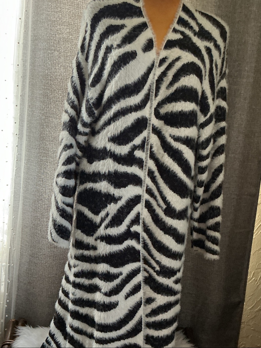 Zebra-Pattern Open-Front Long Cardigan - Black & White